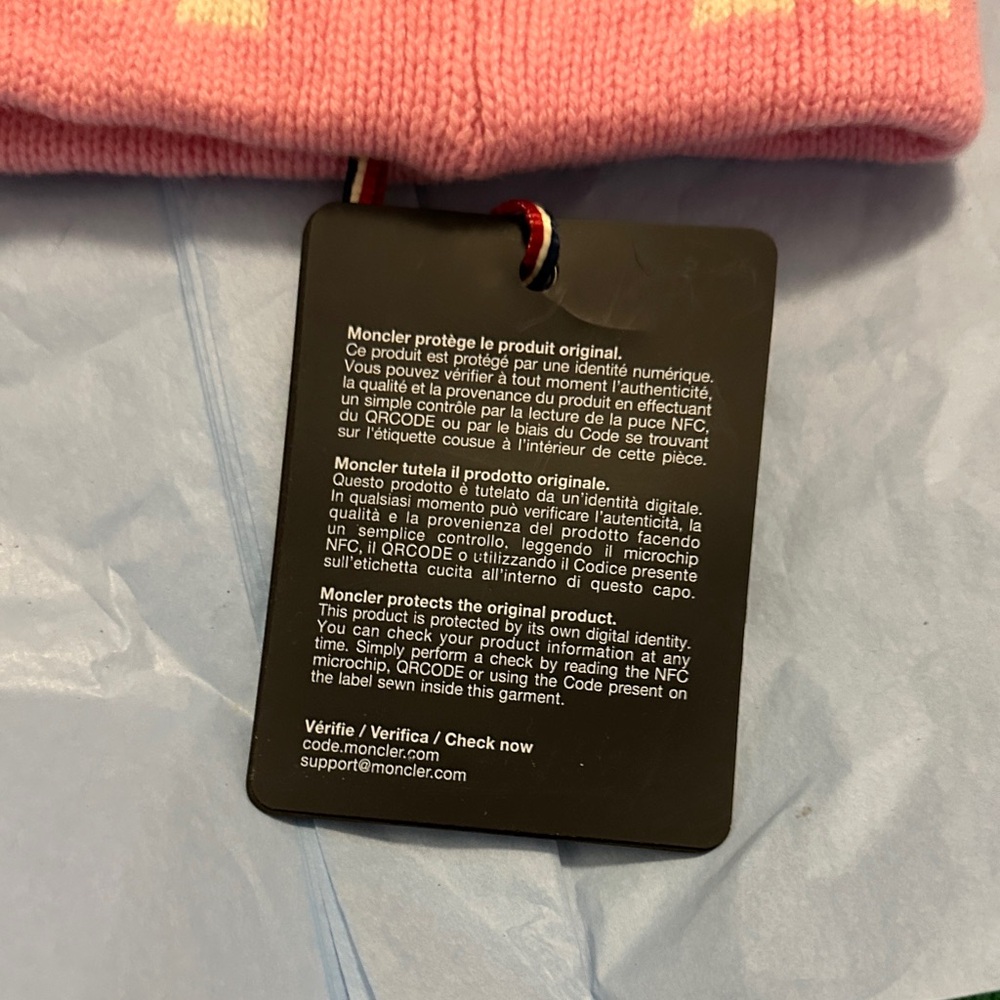 Moncler Kids Pink and Cream Dog Beanie - Picture 2 of 6